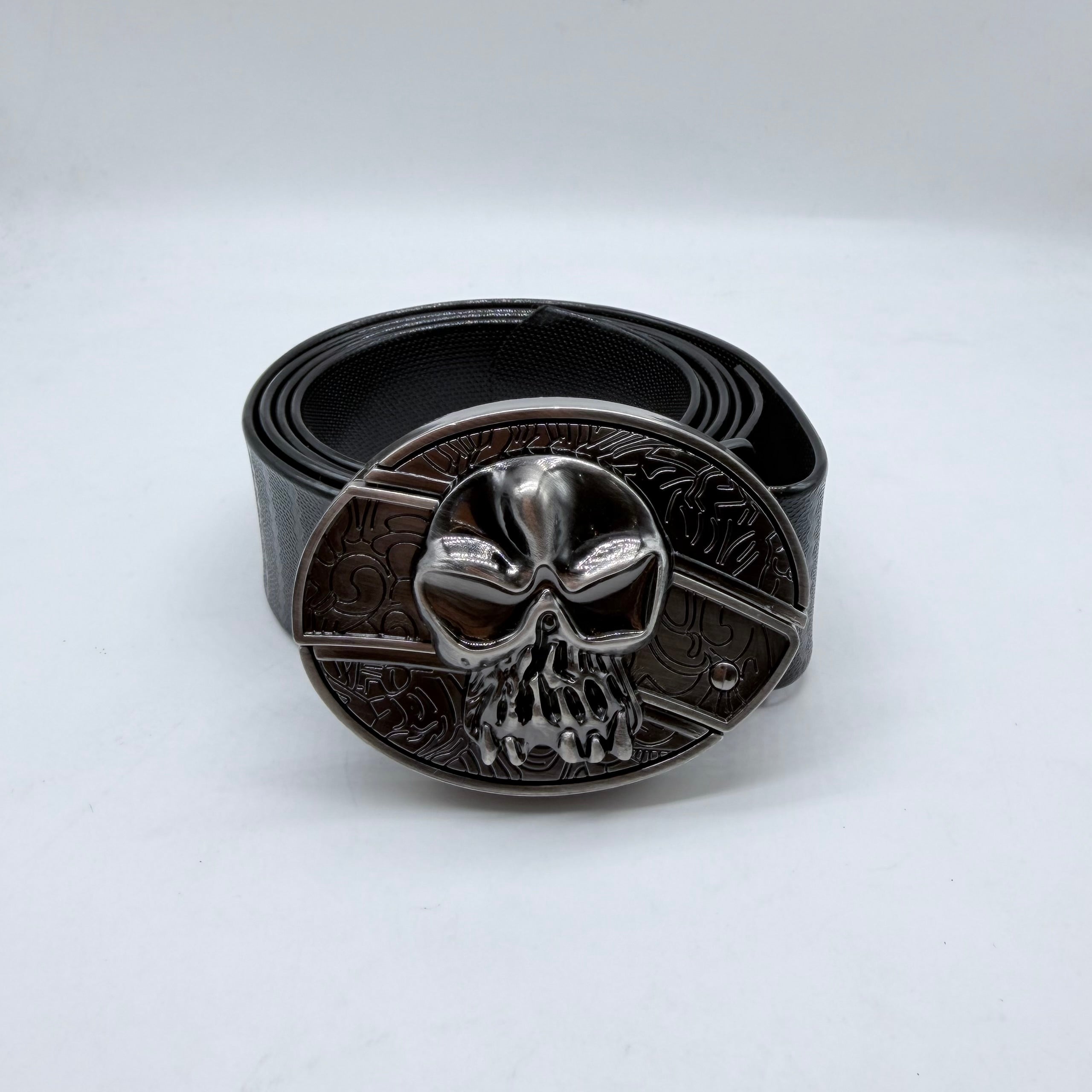 Skull knife belt
