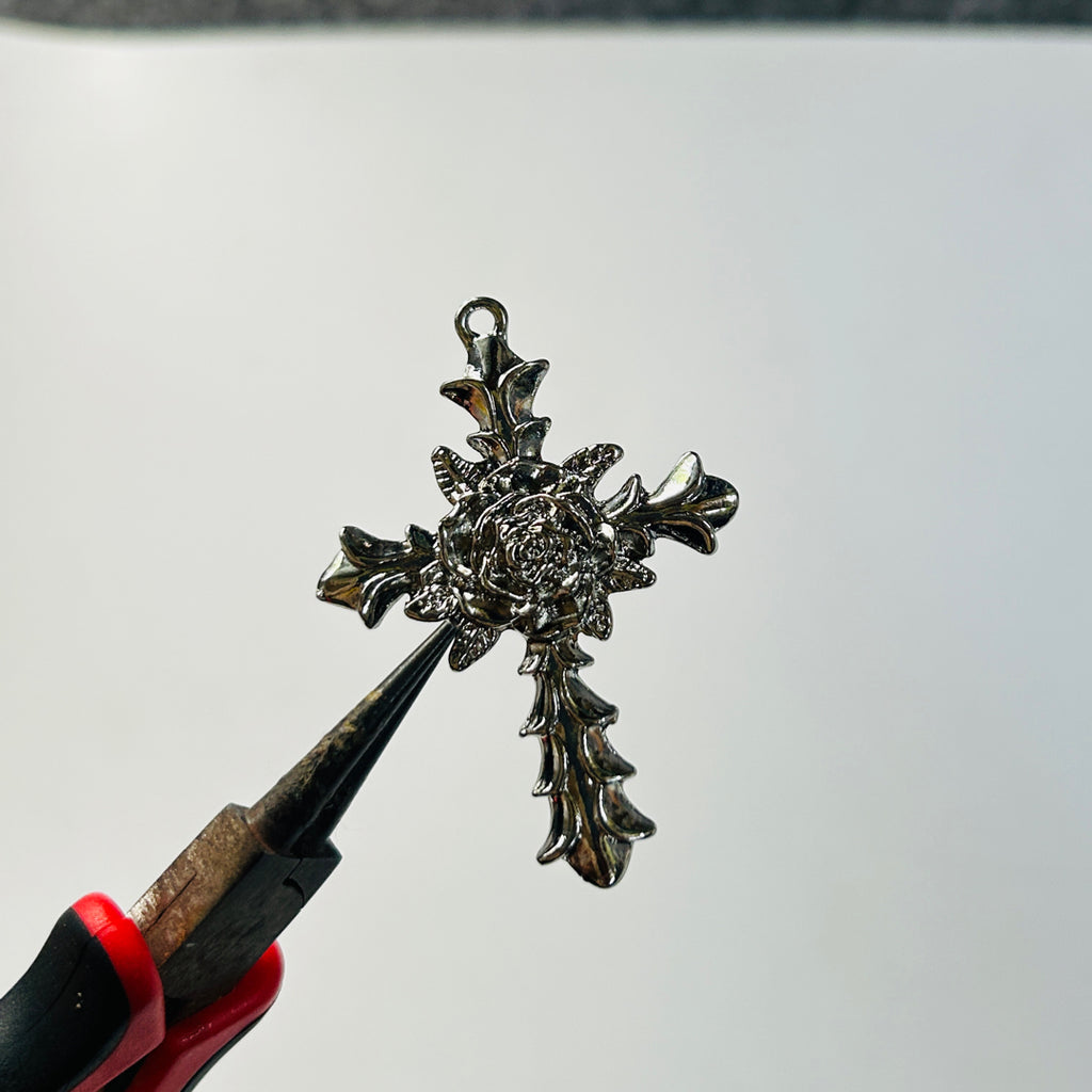 Big Rose cross charms silver