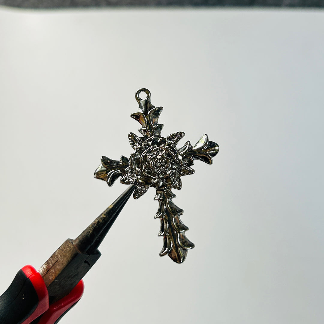 Big Rose cross charms silver