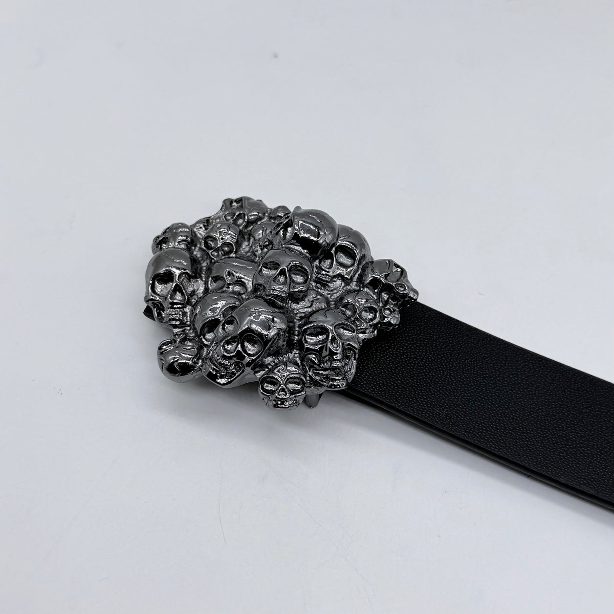100% Pure Leather Chrome Skull Cluster Buckle Belt