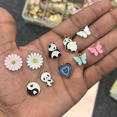 10 pcs mix charms