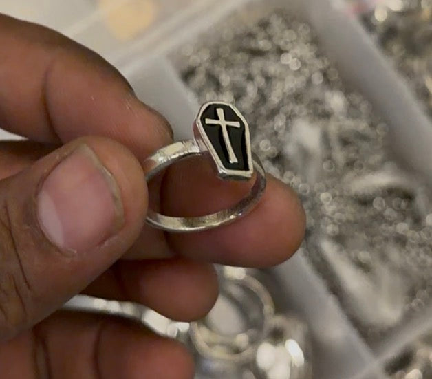 Premium cross black ring
