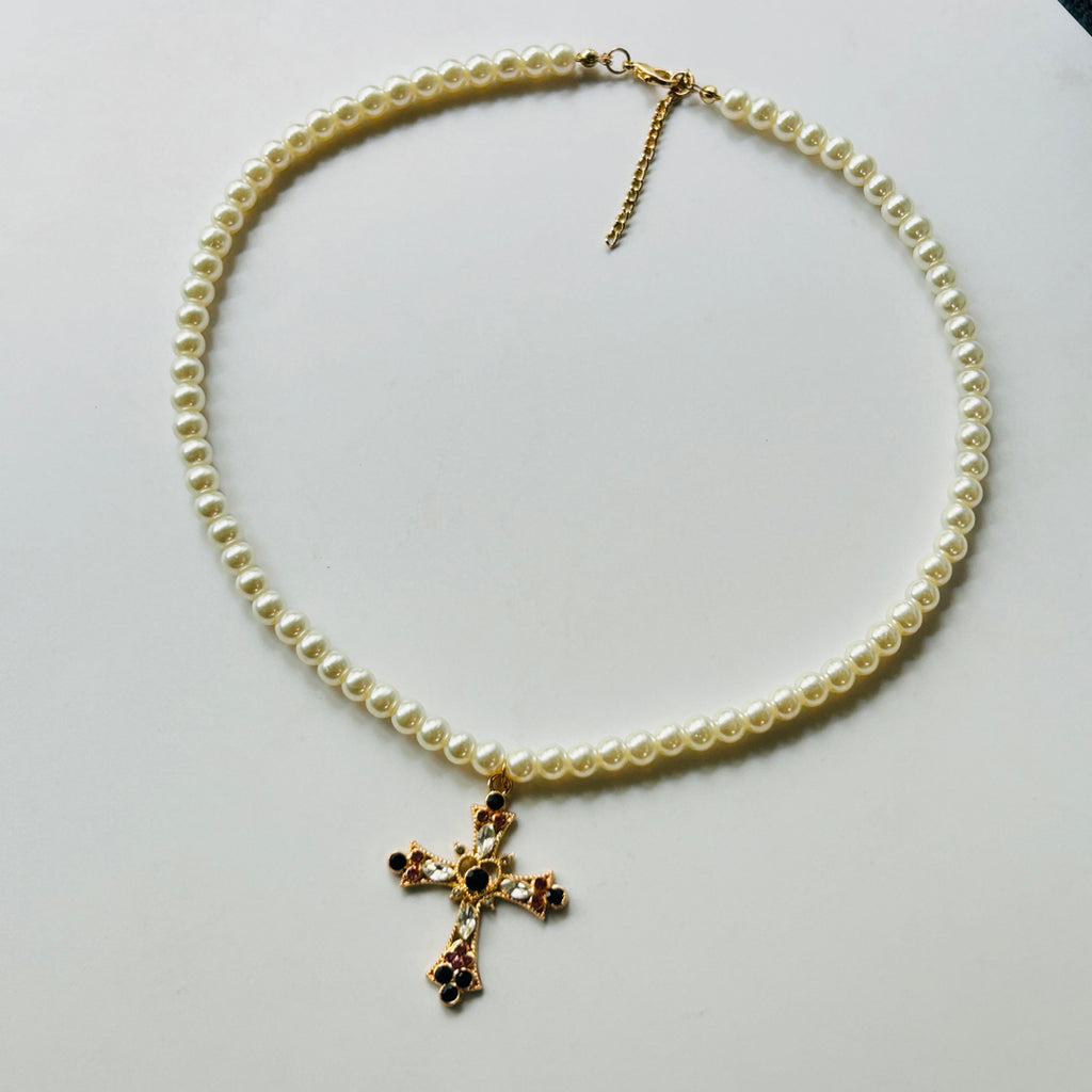 gold trending cross necklace