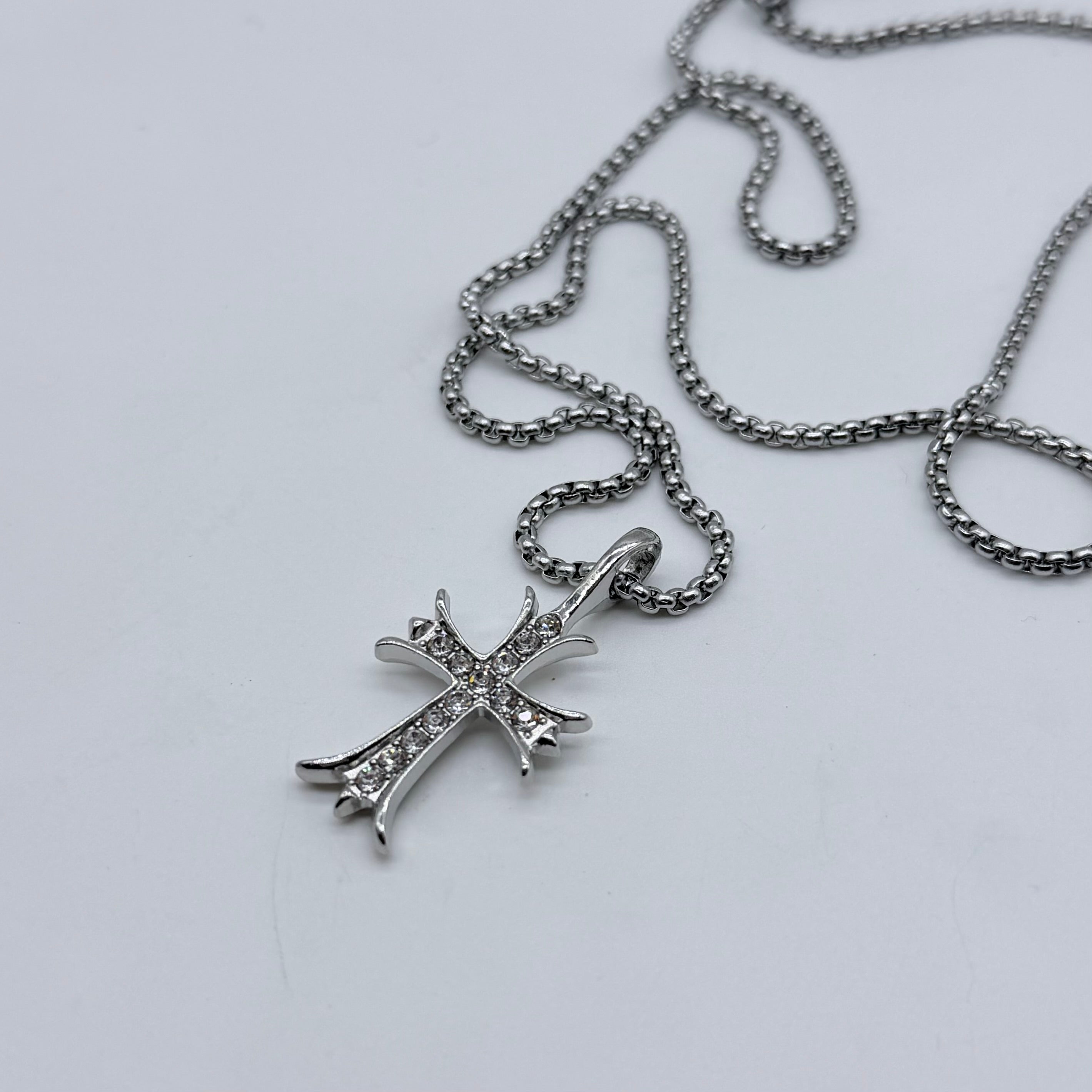 Iced Gothic Cross Pendant Necklace – Silver Crystal Cross Chain
