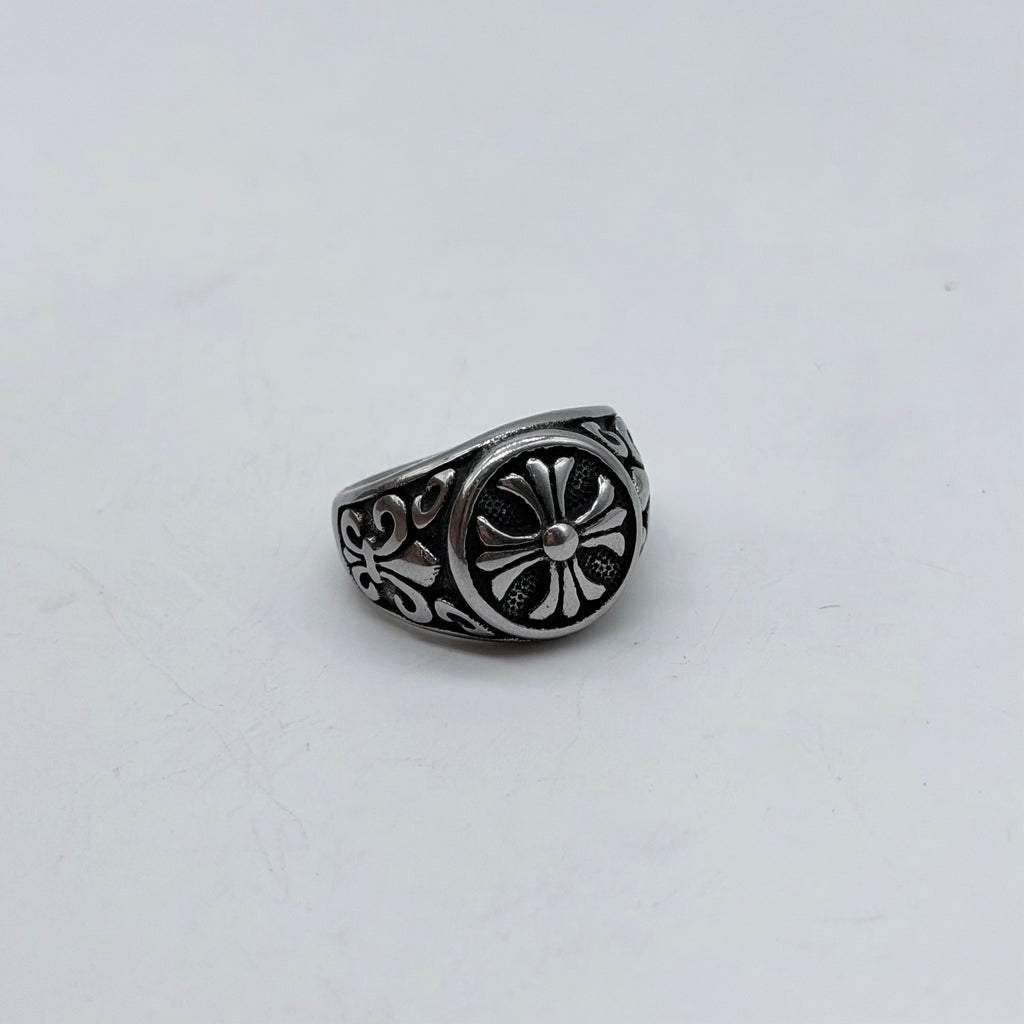 CH Vintage Cross Ring – 100% Stainless Steel