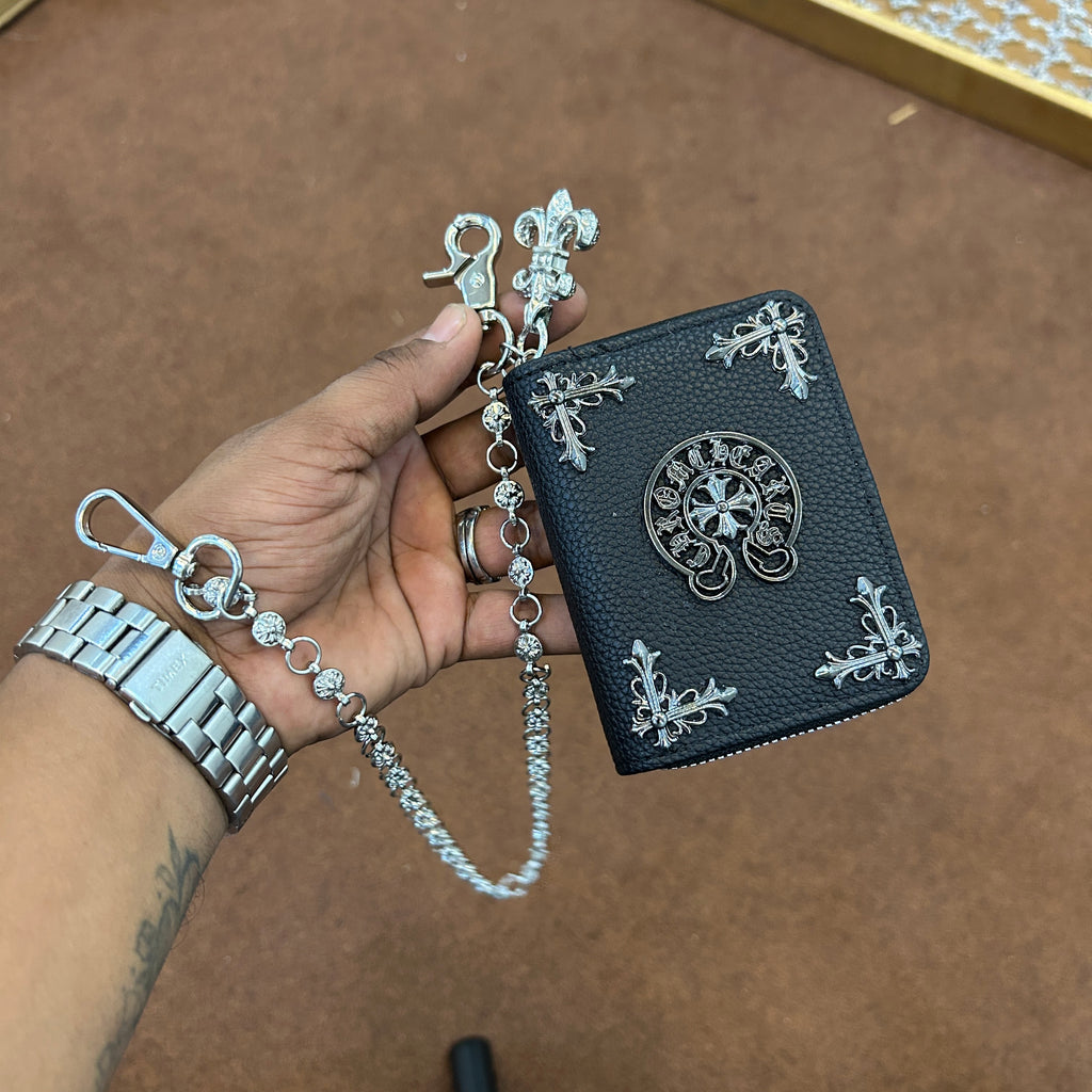 Chrome wallet with side chain