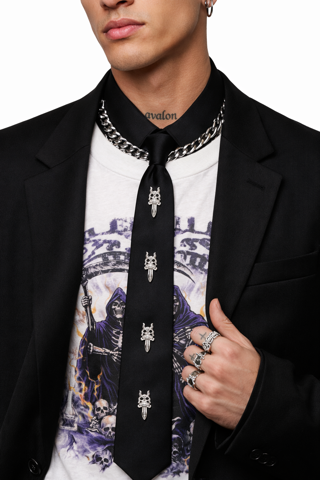 “Obsidian Classic Tie”