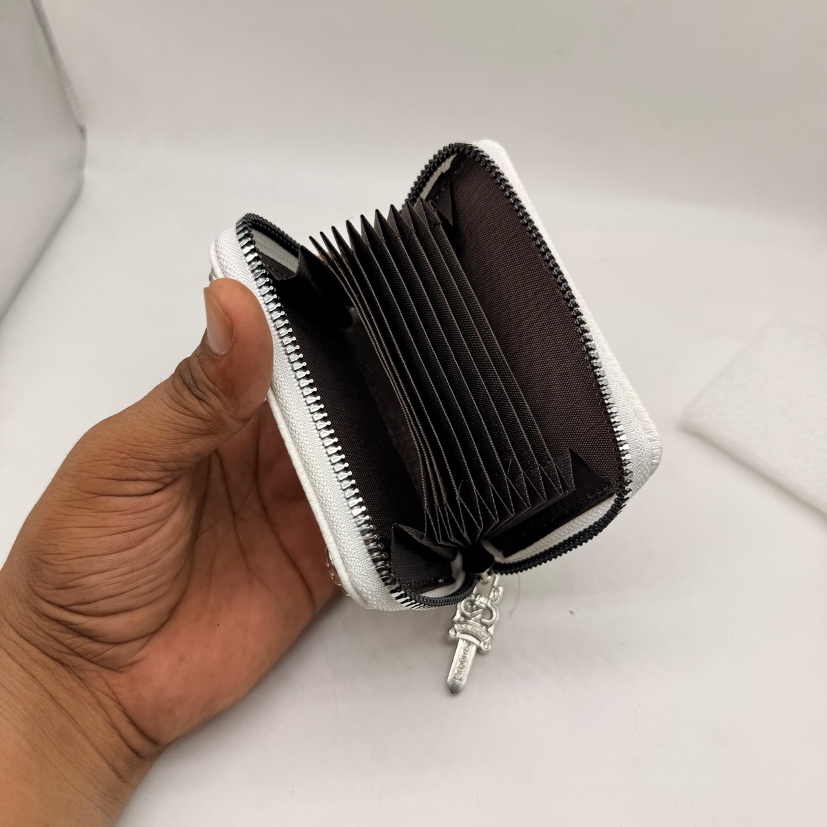3 piece white ch wallet for cash and card