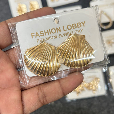 shell earrings