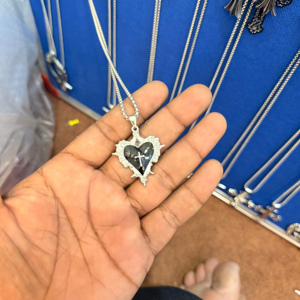 6 piece- black heart pendant with chain