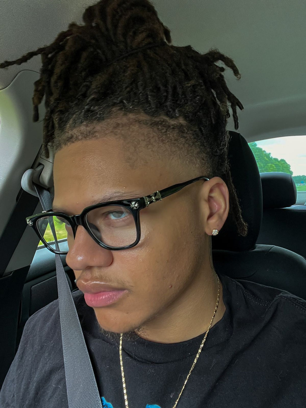 Trending Premium ch glasses model no: 268 without box
