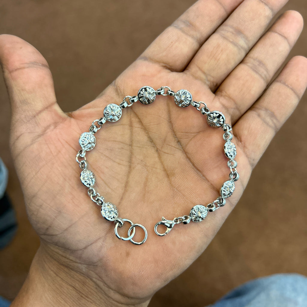 Trending round vintage ch bracelet