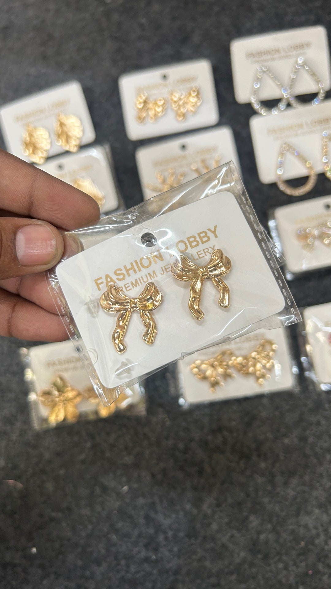 cute bow earrings
