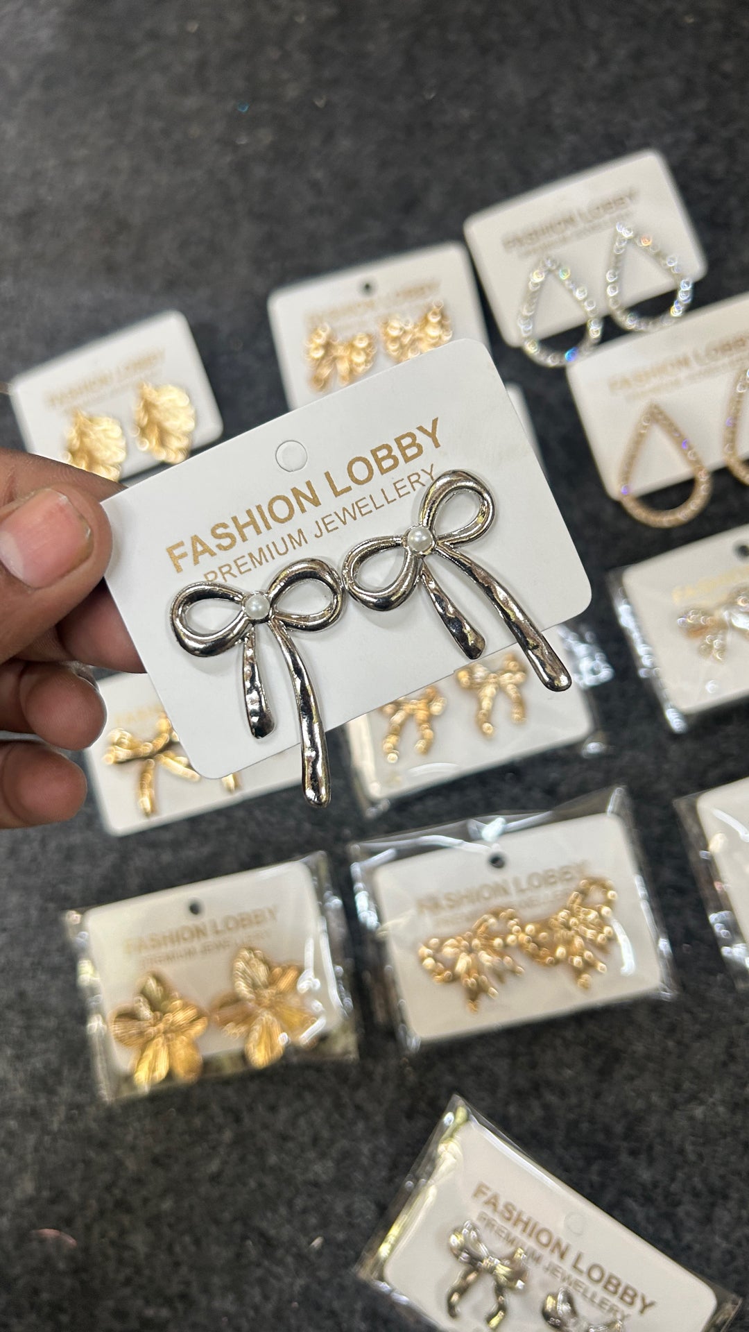 bow silver earrings