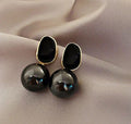 Korean big black pearl earrings