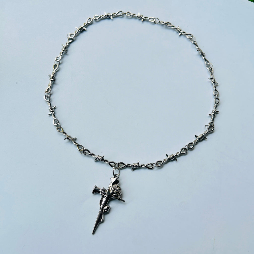 trending Spick chain with silver cross pendant