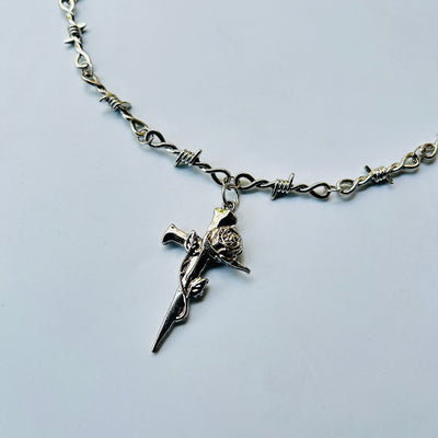 trending Spick chain with silver cross pendant