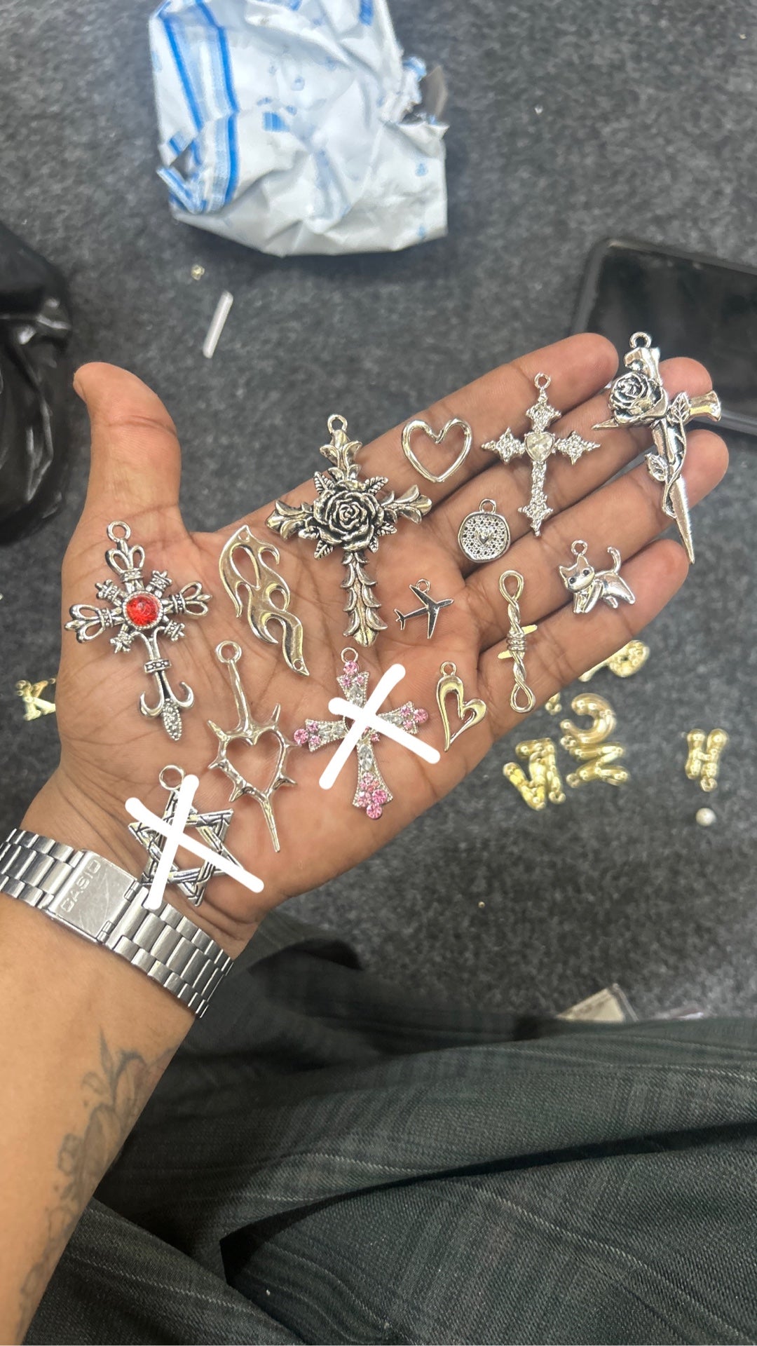 12 trending premium charms