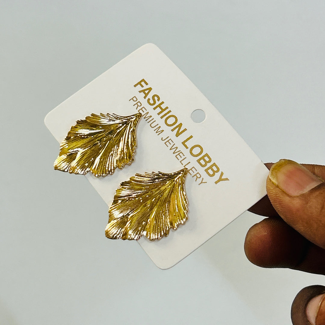 golden cute leaf earrings