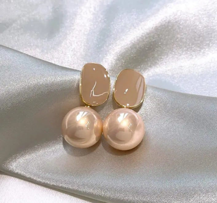 Korean pink big pearl earrings