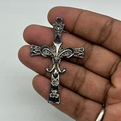 Black gothic Skull cross
