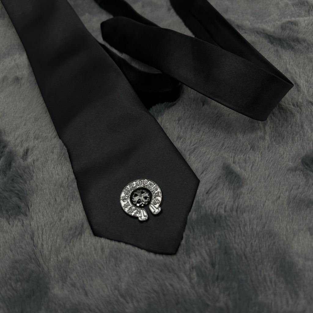 Black chrome heart tie